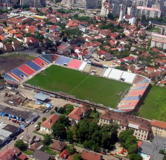Stadionul municipal se pregăteşte pentru prima ligă 
